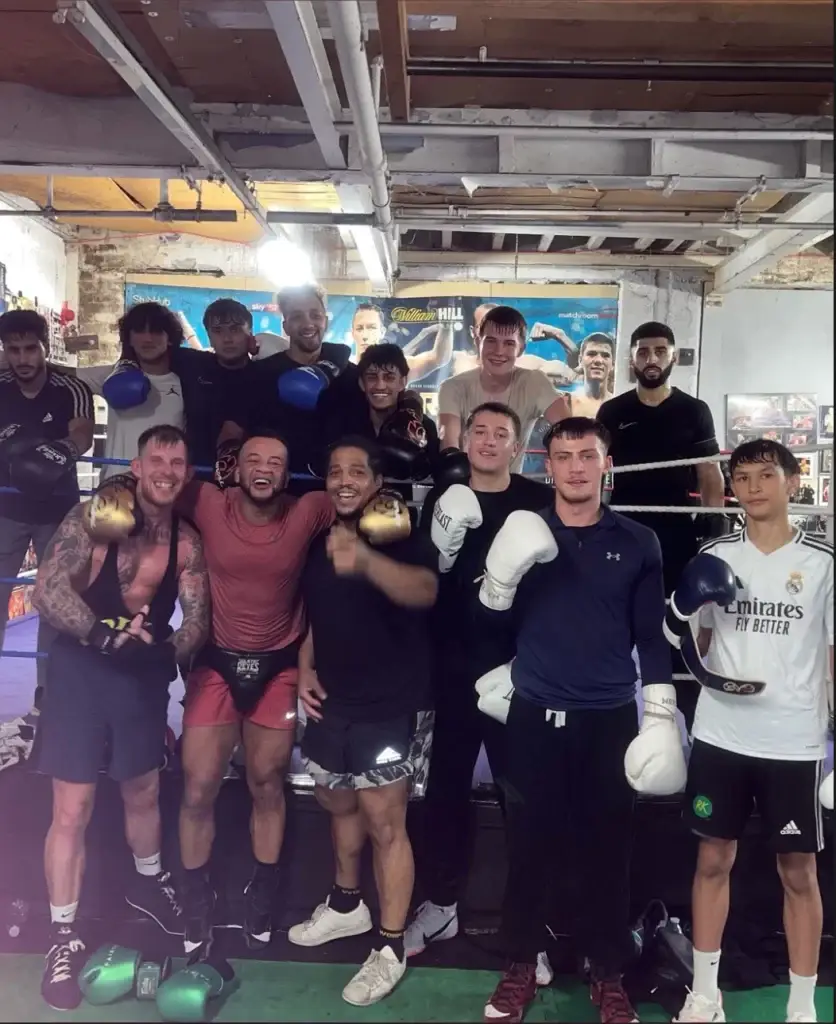 A group image for the advanced session at aston boxing club